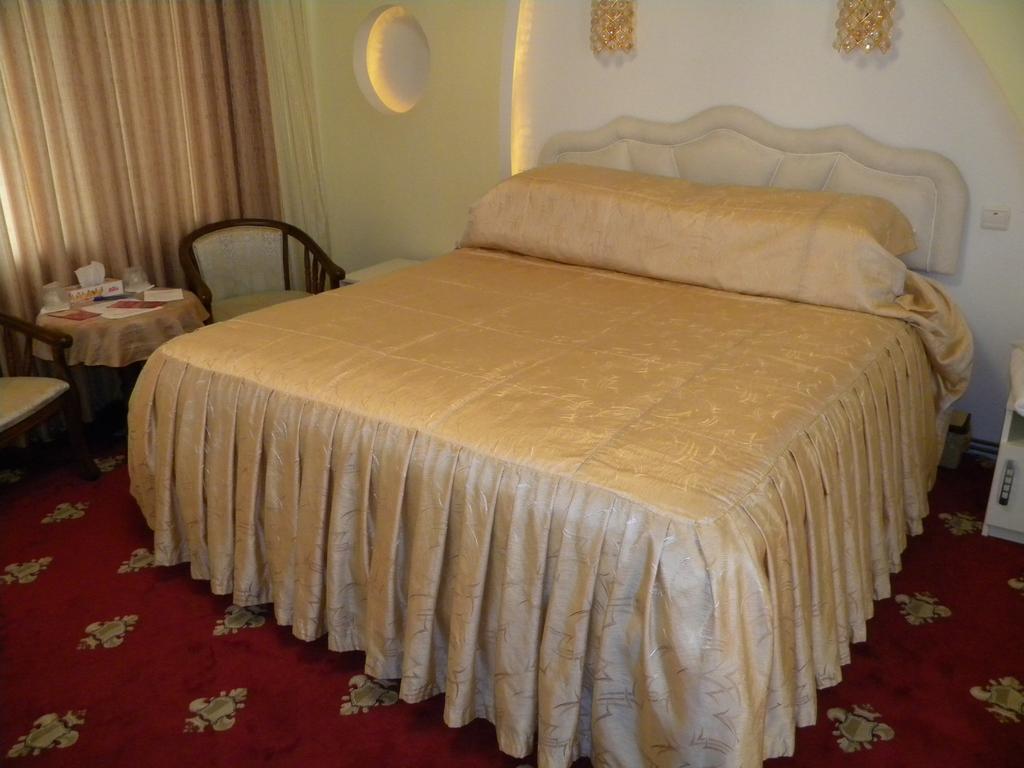 Gloria Mini-Hotel Kişinev Oda fotoğraf